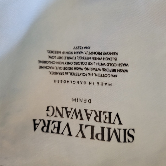 Vera Wang Power Stretch Jeans - Picture 4 of 6